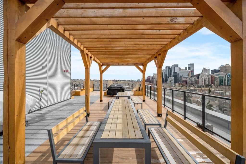 Apartamento Chic 1Br Kensington Unit W/Parking YYC Exterior foto
