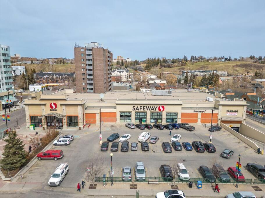 Apartamento Chic 1Br Kensington Unit W/Parking YYC Exterior foto