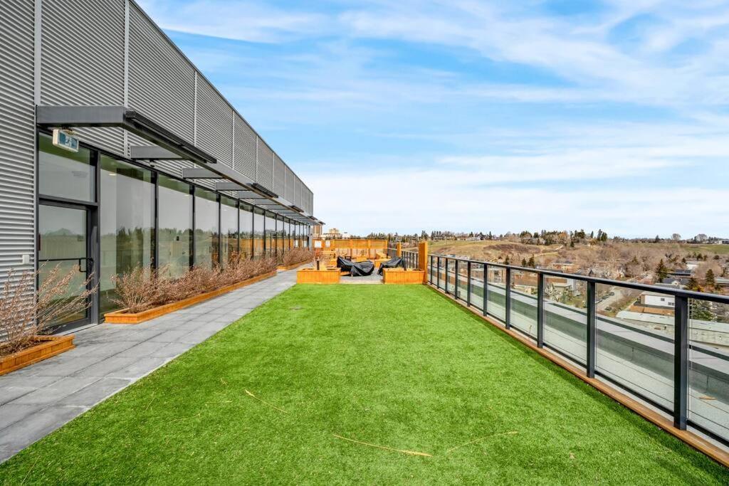 Apartamento Chic 1Br Kensington Unit W/Parking YYC Exterior foto