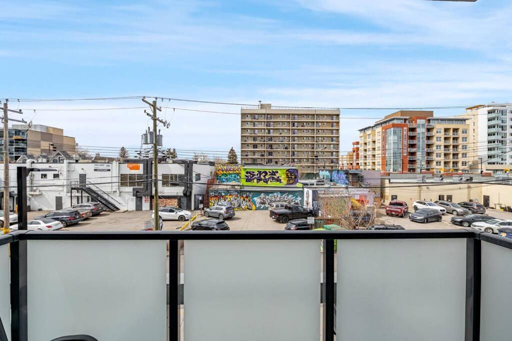 Apartamento Chic 1Br Kensington Unit W/Parking YYC Exterior foto