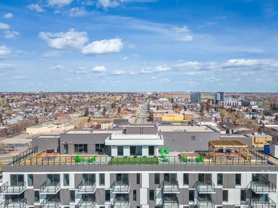 Apartamento Chic 1Br Kensington Unit W/Parking YYC Exterior foto