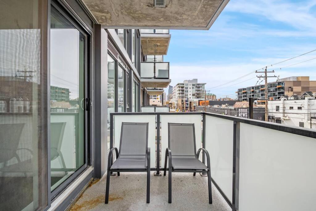 Apartamento Chic 1Br Kensington Unit W/Parking YYC Exterior foto